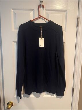 Quince Men's Crewneck Sweater in Navy